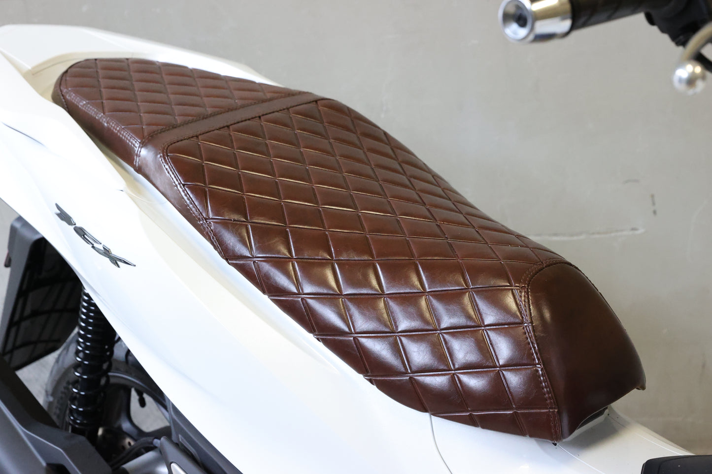 PCX-004  ZEN Ultra Low Down Brown Seat 超ローダウンシート Honda PCX